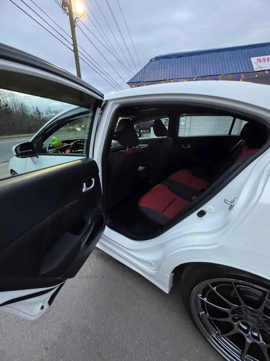 2015 Honda Civic Si 9th Gen - Image 11 of 17