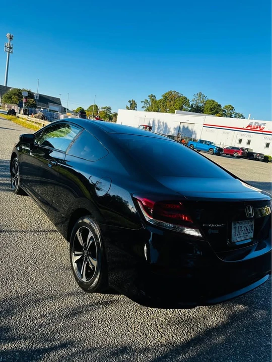 2015 Honda Civic 9th Gen - Image 14 of 16