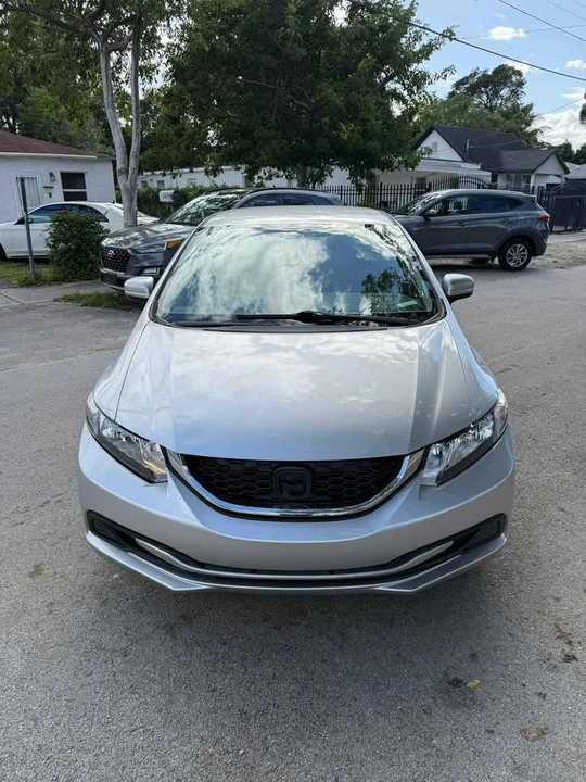 2015 Honda Civic 9th Gen - Image 4 of 7
