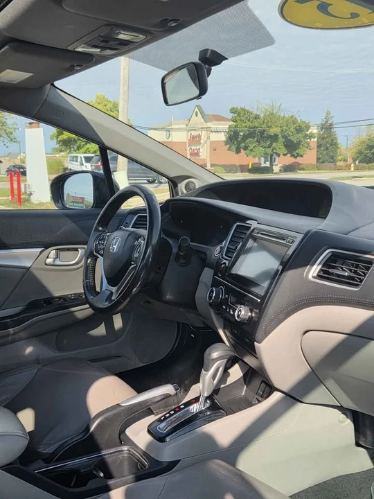 2015 Honda Civic 9th Gen - Image 5 of 6