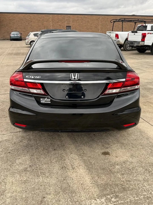 2015 Honda Civic 9th Gen - Image 3 of 8