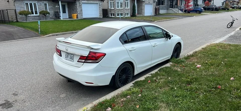2015 Honda Civic 9th Gen - Image 3 of 7