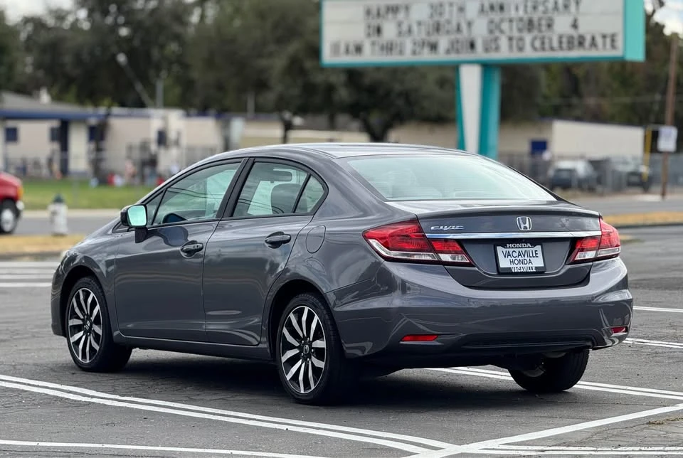 2015 Honda Civic 9th Gen - Image 7 of 18