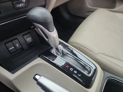 2015 Honda Civic 9th Gen - Image 14 of 19