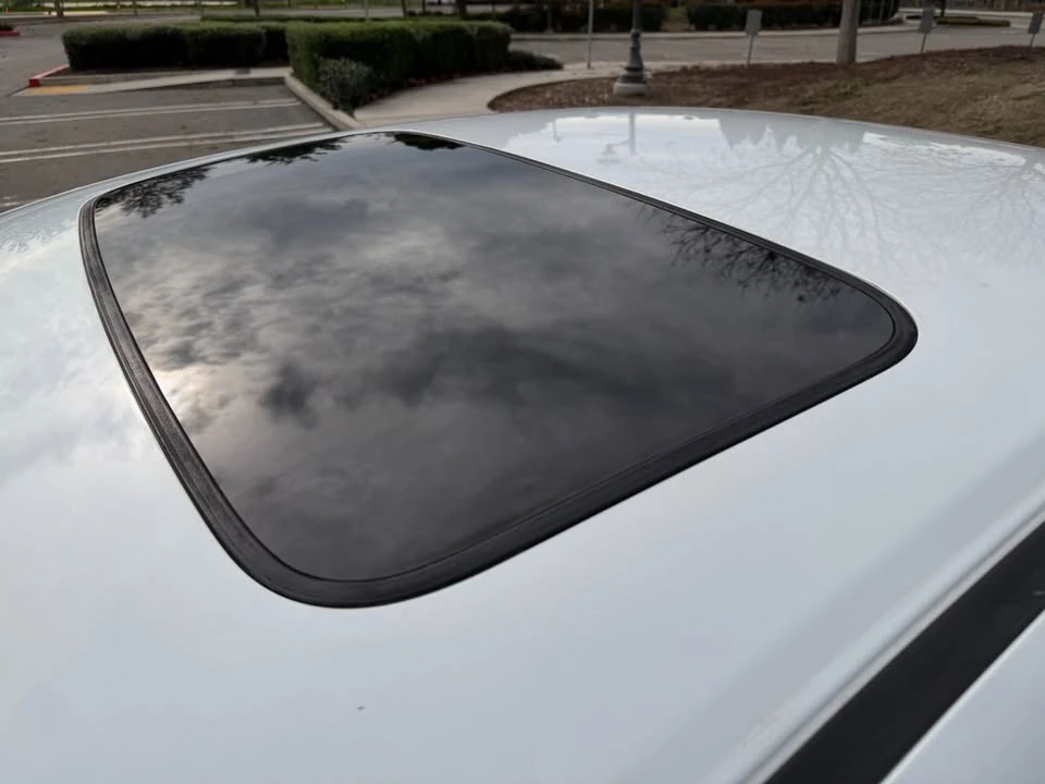 2015 Honda Civic 9th Gen - Image 8 of 18