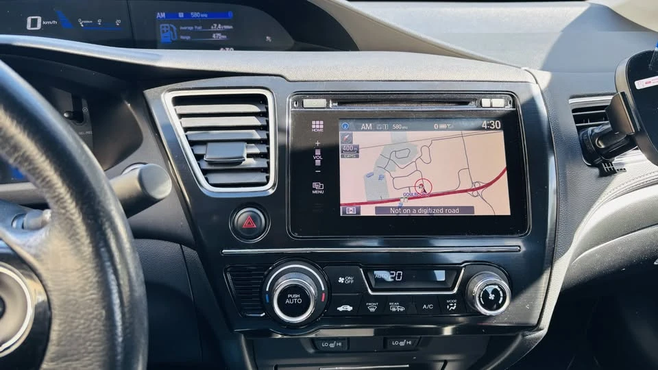 2015 Honda Civic 9th Gen - Image 13 of 20