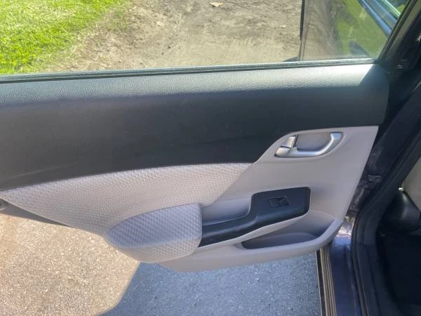 2015 Honda Civic 9th Gen - Image 16 of 20