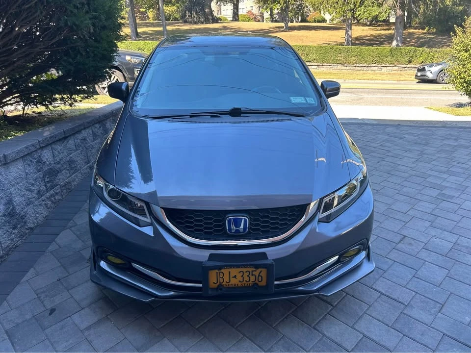 2015 Honda Civic 9th Gen - Image 2 of 4