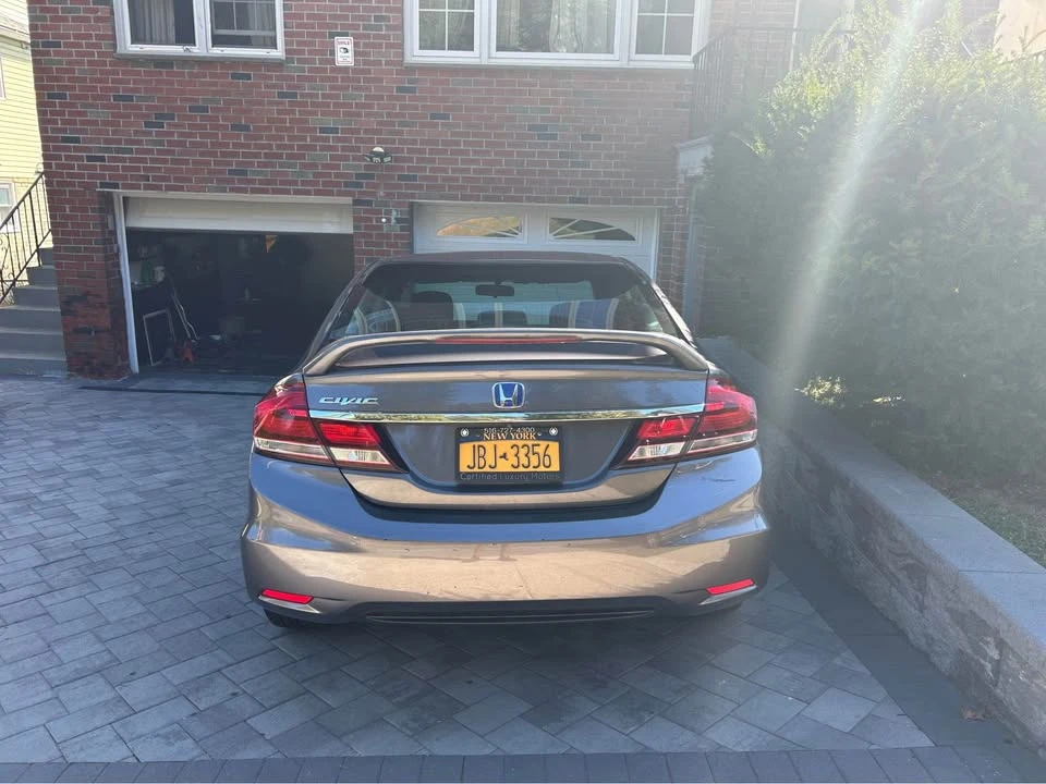 2015 Honda Civic 9th Gen - Image 3 of 4
