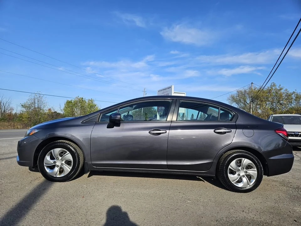 2015 Honda Civic 9th Gen - Image 6 of 14