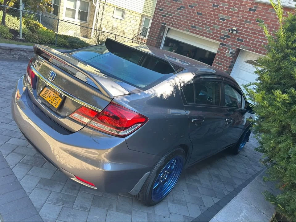 2015 Honda Civic 9th Gen - Image 4 of 4