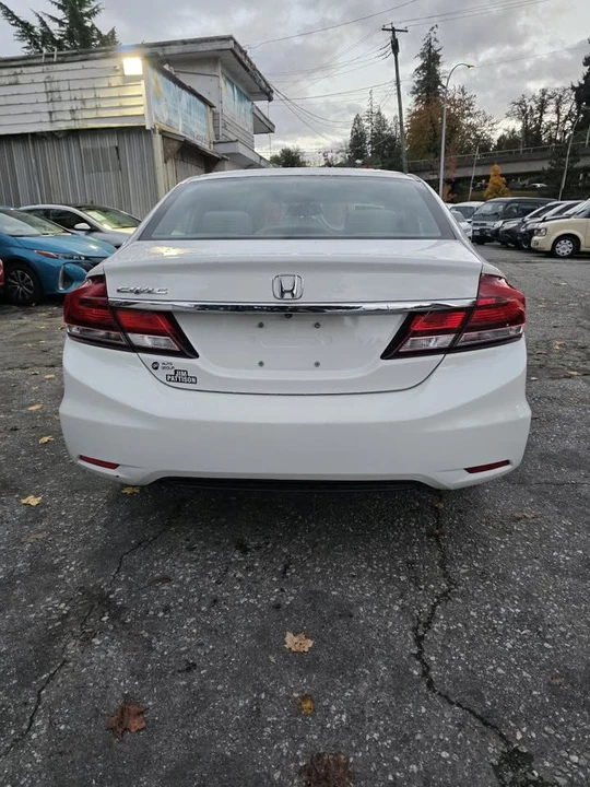 2015 Honda Civic 9th Gen - Image 4 of 16