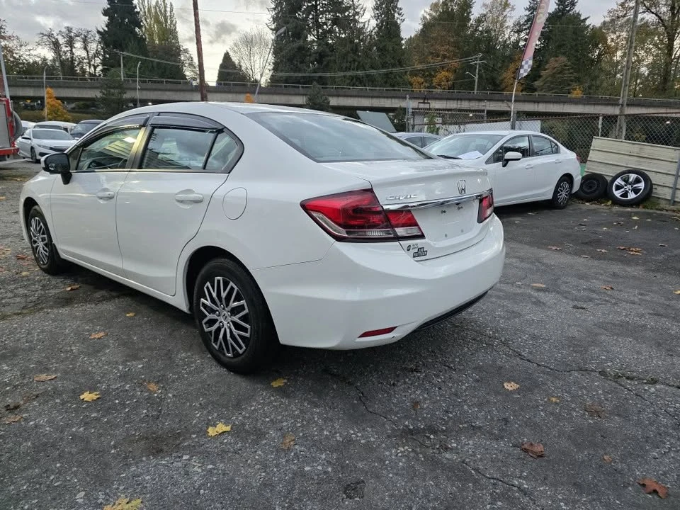 2015 Honda Civic 9th Gen - Image 3 of 16
