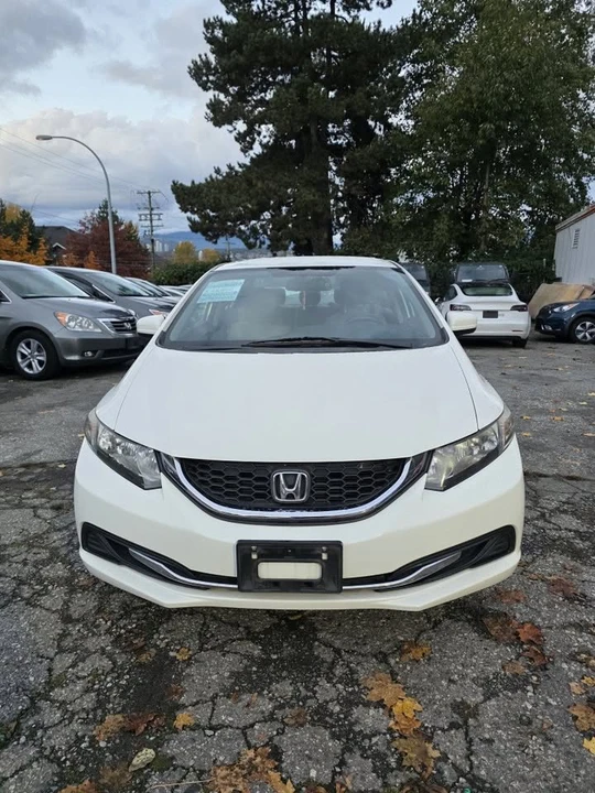 2015 Honda Civic 9th Gen - Image 8 of 16