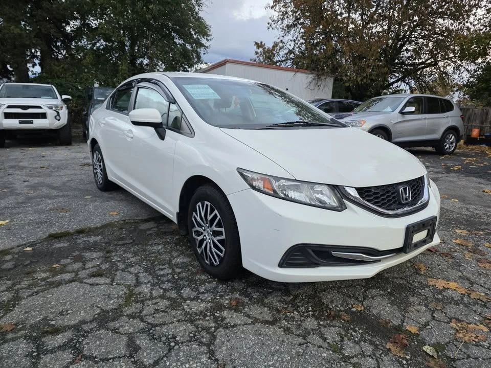 2015 Honda Civic 9th Gen - Image 7 of 16