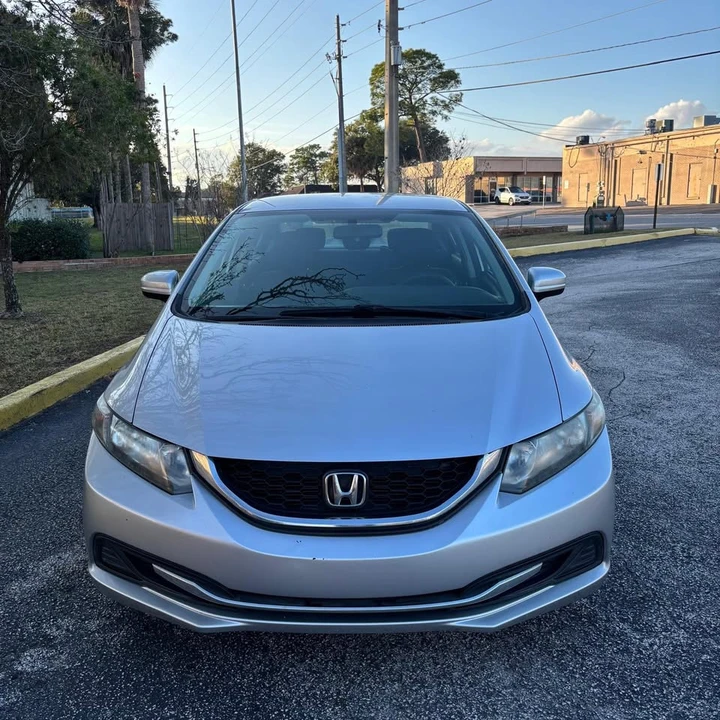 2015 Honda Civic 9th Gen - Image 2 of 17