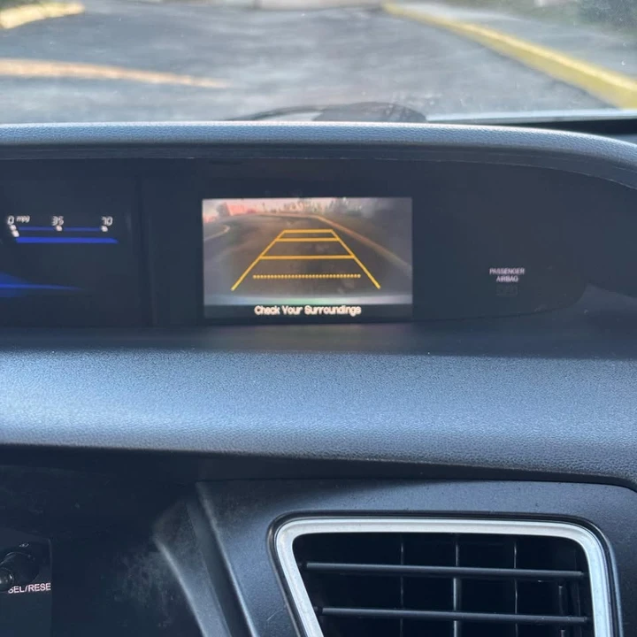 2015 Honda Civic 9th Gen - Image 13 of 17