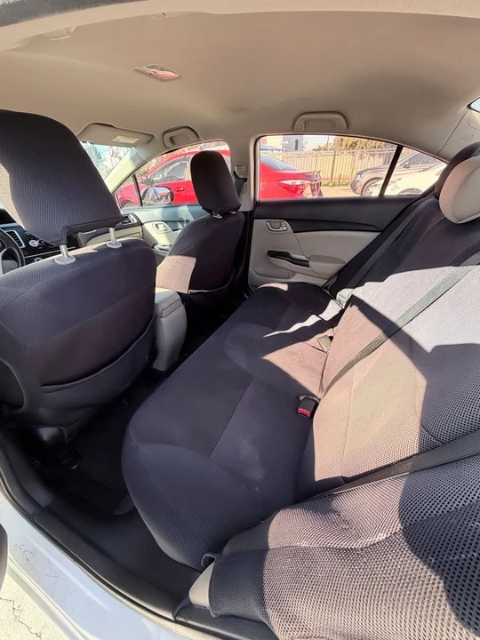 2015 Honda Civic 9th Gen - Image 5 of 8