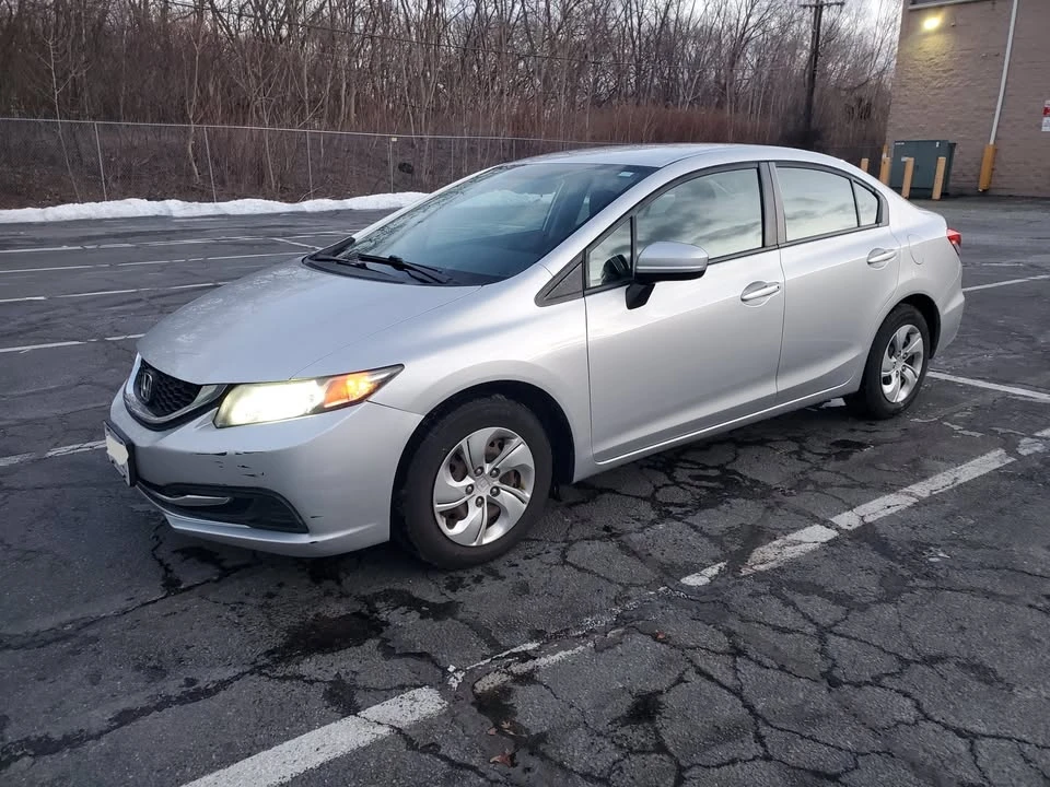 2015 Honda Civic 9th Gen - Image 2 of 17