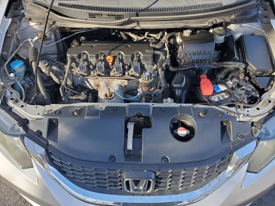 2015 Honda Civic 9th Gen - Image 13 of 17