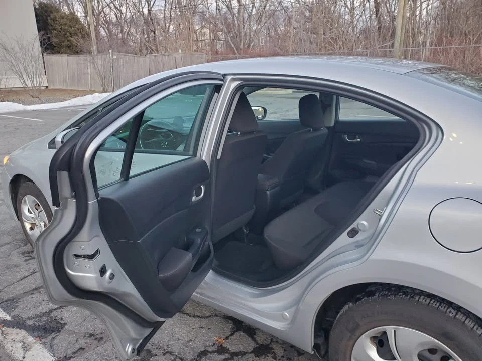 2015 Honda Civic 9th Gen - Image 16 of 17