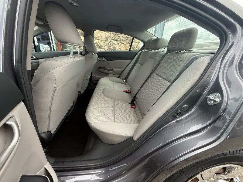 2015 Honda Civic 9th Gen - Image 10 of 19
