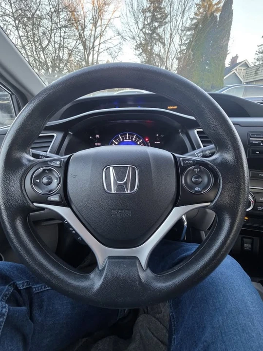 2015 Honda Civic 9th Gen - Image 8 of 13