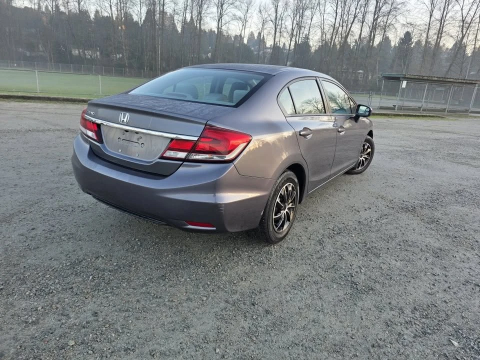 2015 Honda Civic 9th Gen - Image 4 of 13