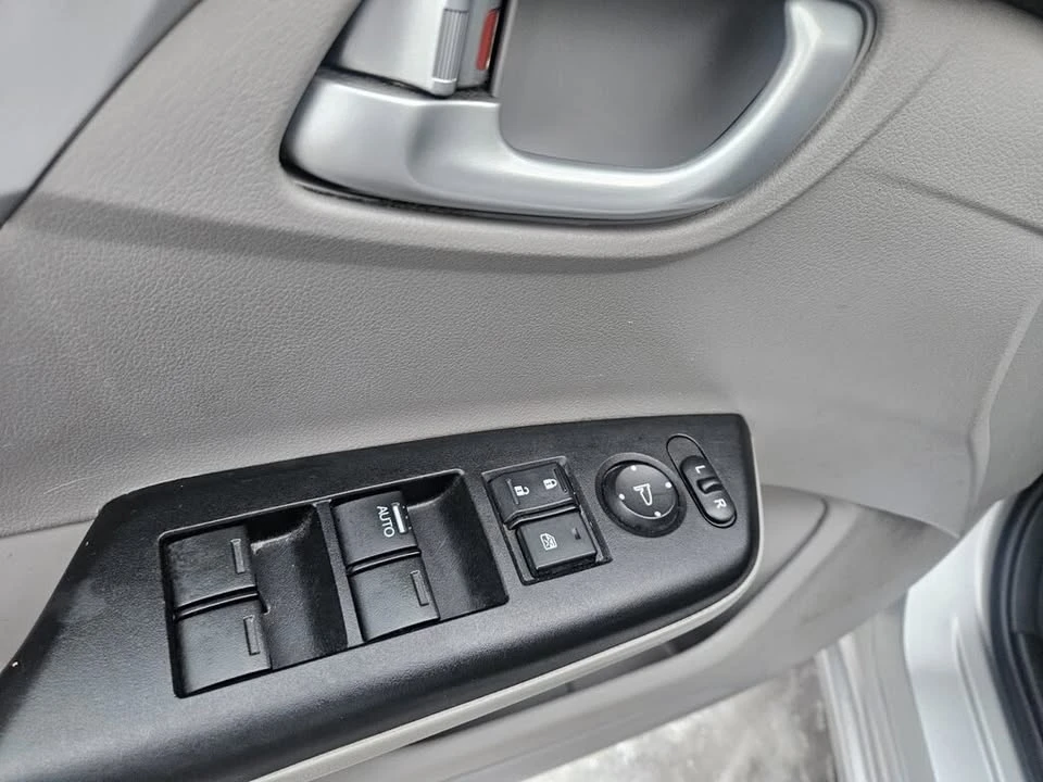 2015 Honda Civic 9th Gen - Image 14 of 17