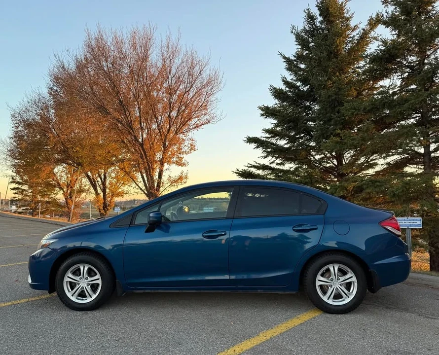 2015 Honda Civic 9th Gen - Image 2 of 13