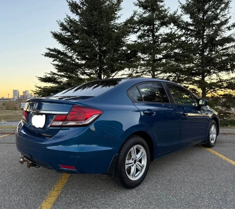2015 Honda Civic 9th Gen - Image 4 of 13