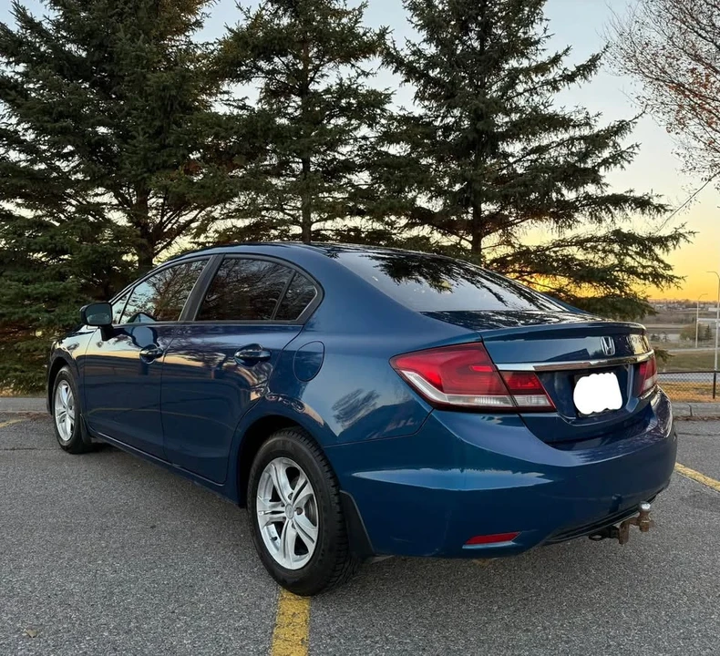 2015 Honda Civic 9th Gen - Image 3 of 13
