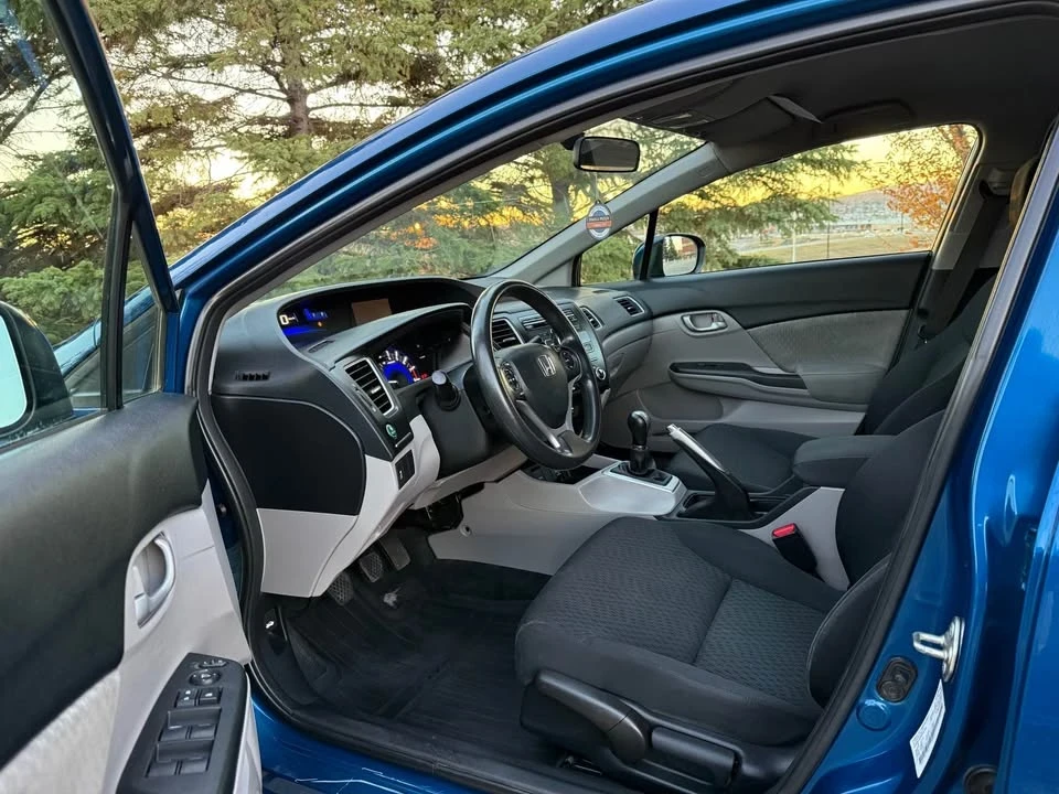 2015 Honda Civic 9th Gen - Image 9 of 13