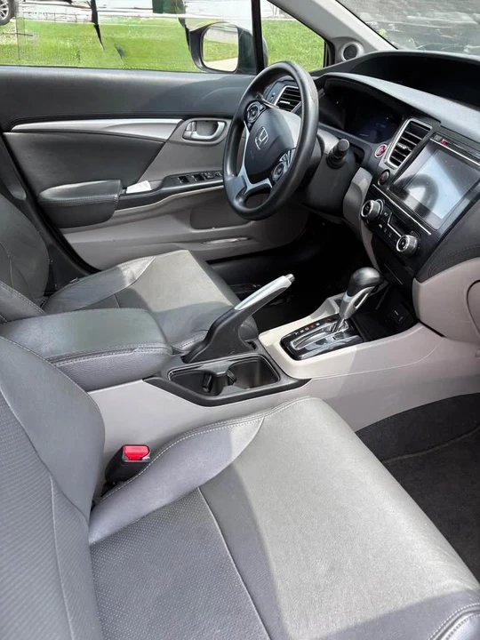 2015 Honda Civic 9th Gen - Image 2 of 8