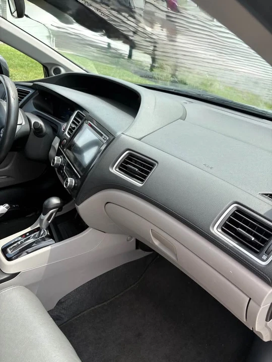 2015 Honda Civic 9th Gen - Image 6 of 8
