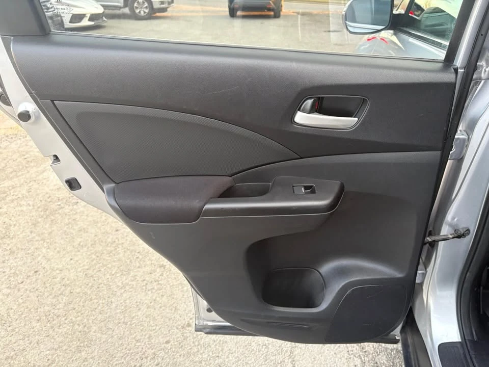 2015 Honda CR-V 4th Gen - Image 10 of 20