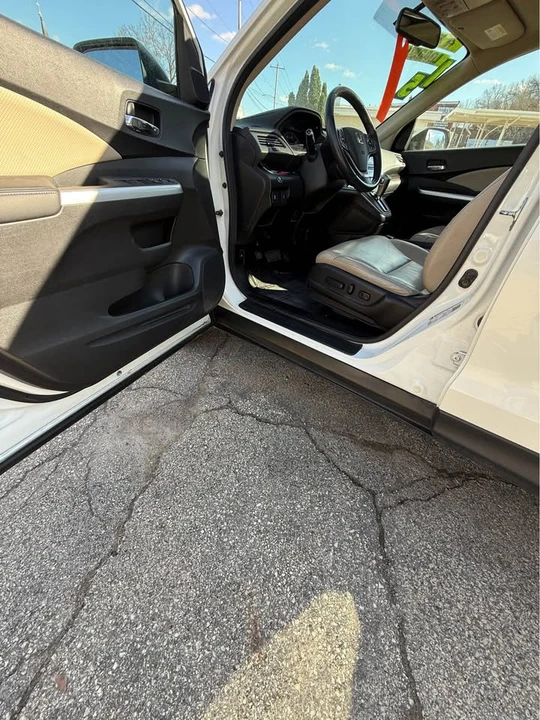 2015 Honda CR-V 4th Gen - Image 6 of 12