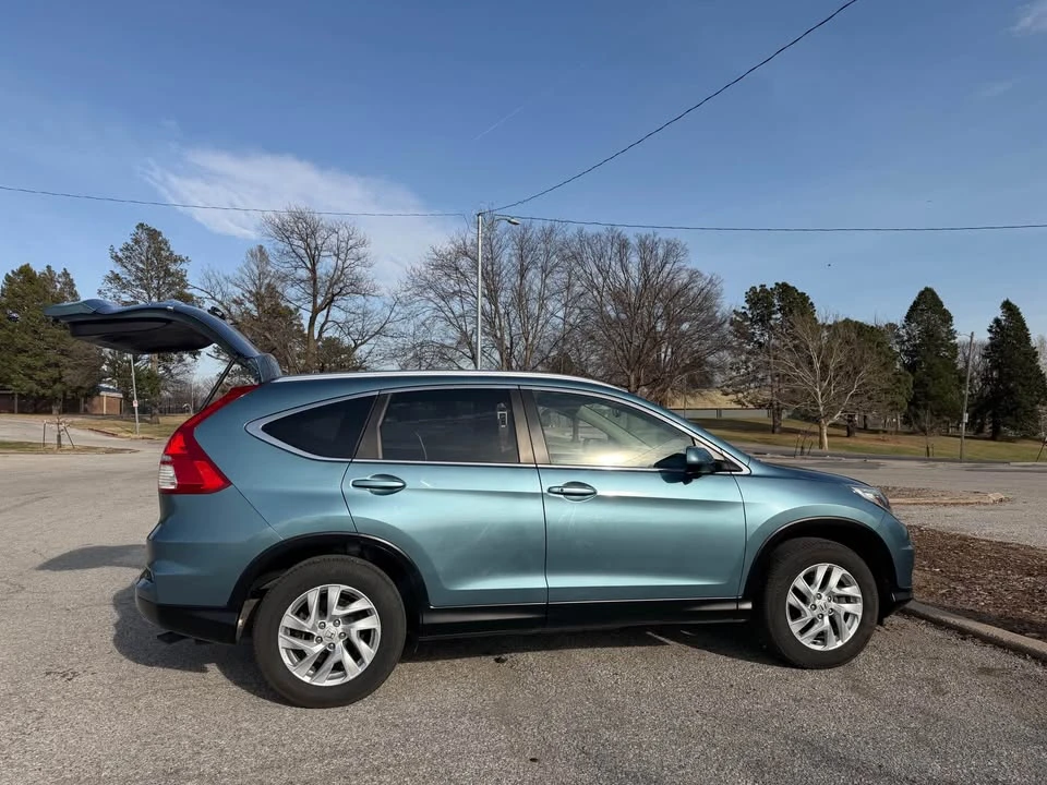 2015 Honda CR-V 4th Gen - Image 3 of 9