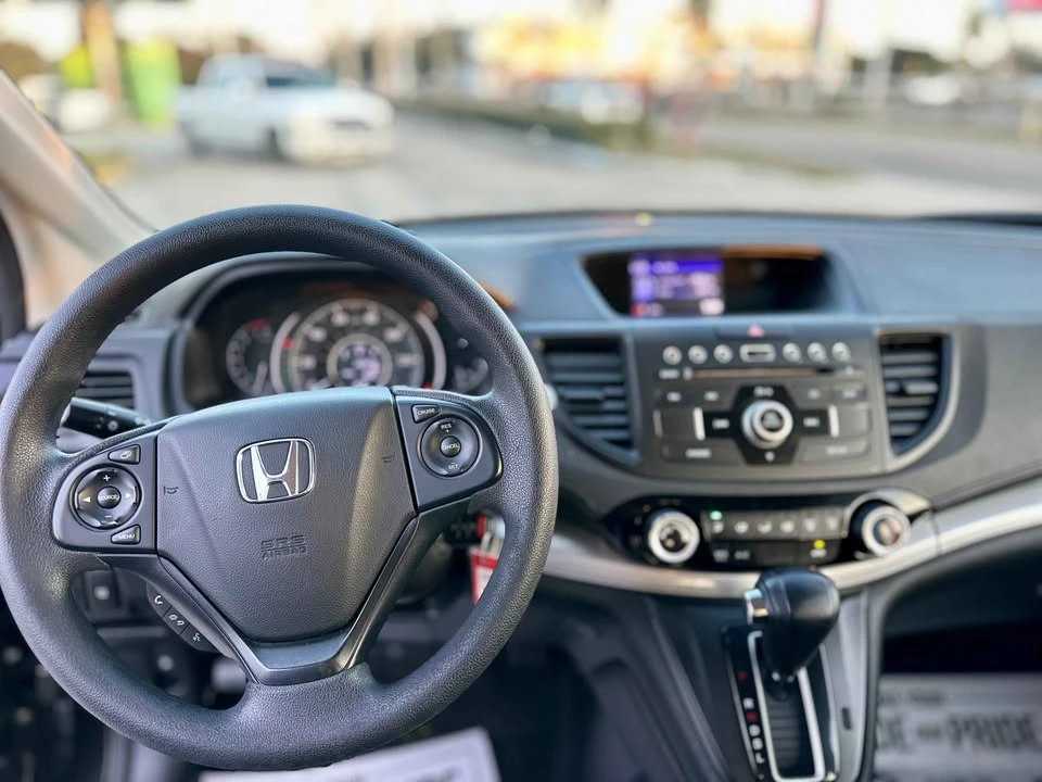 2015 Honda CR-V 4th Gen - Image 2 of 11