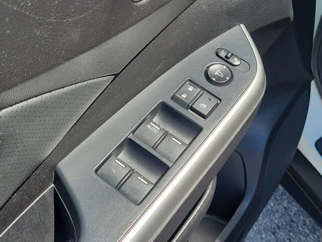 2015 Honda CR-V 4th Gen - Image 15 of 20