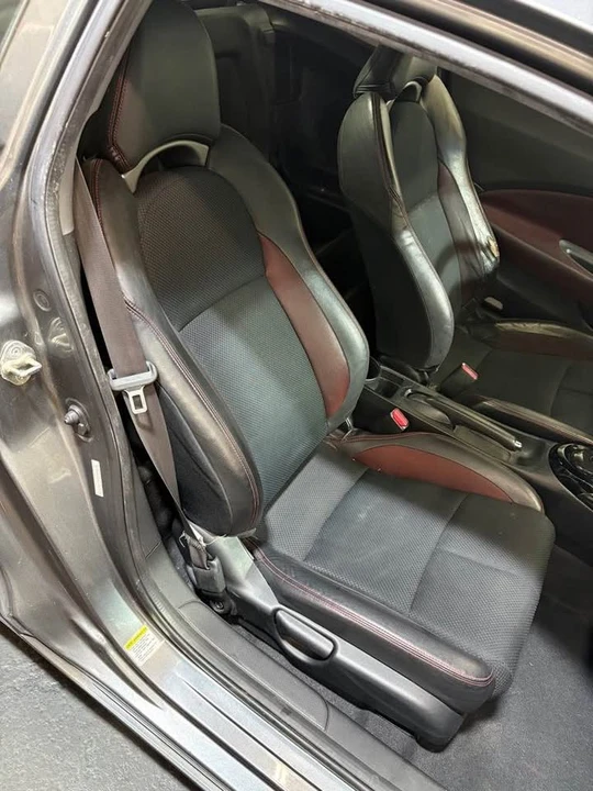 2015 Honda CR-Z - Image 15 of 18