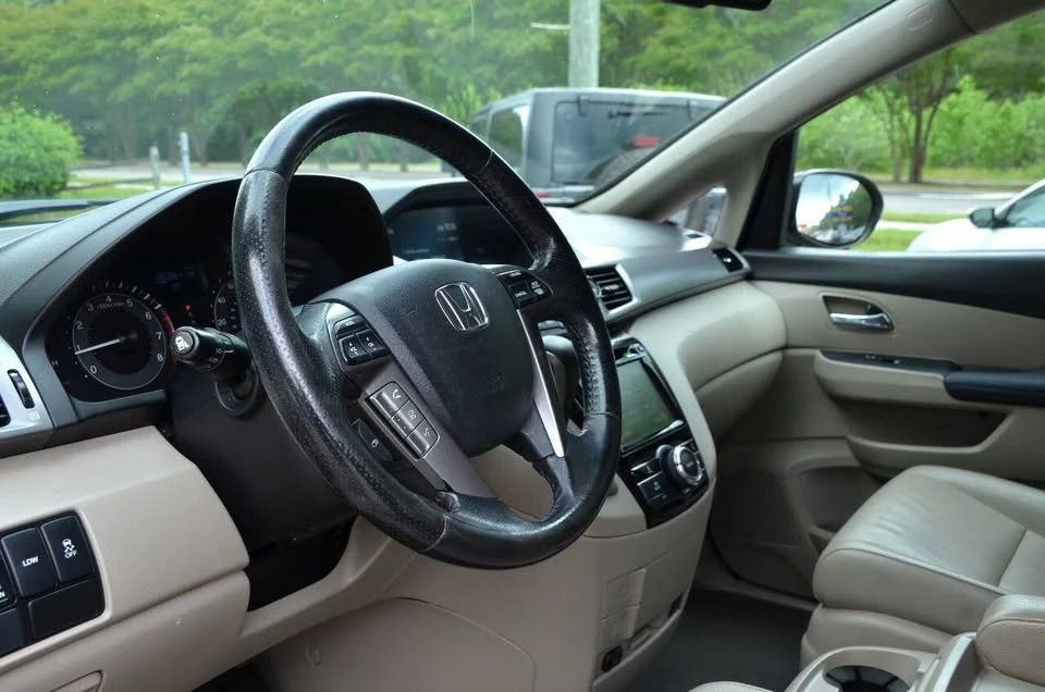 2015 Honda Odyssey - Image 7 of 14