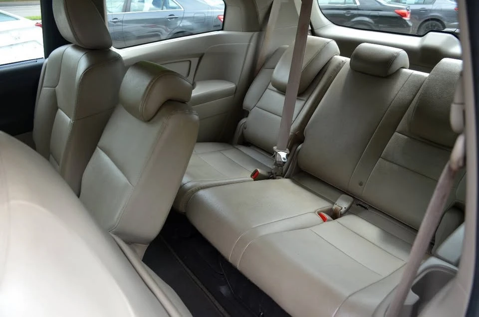 2015 Honda Odyssey - Image 9 of 14