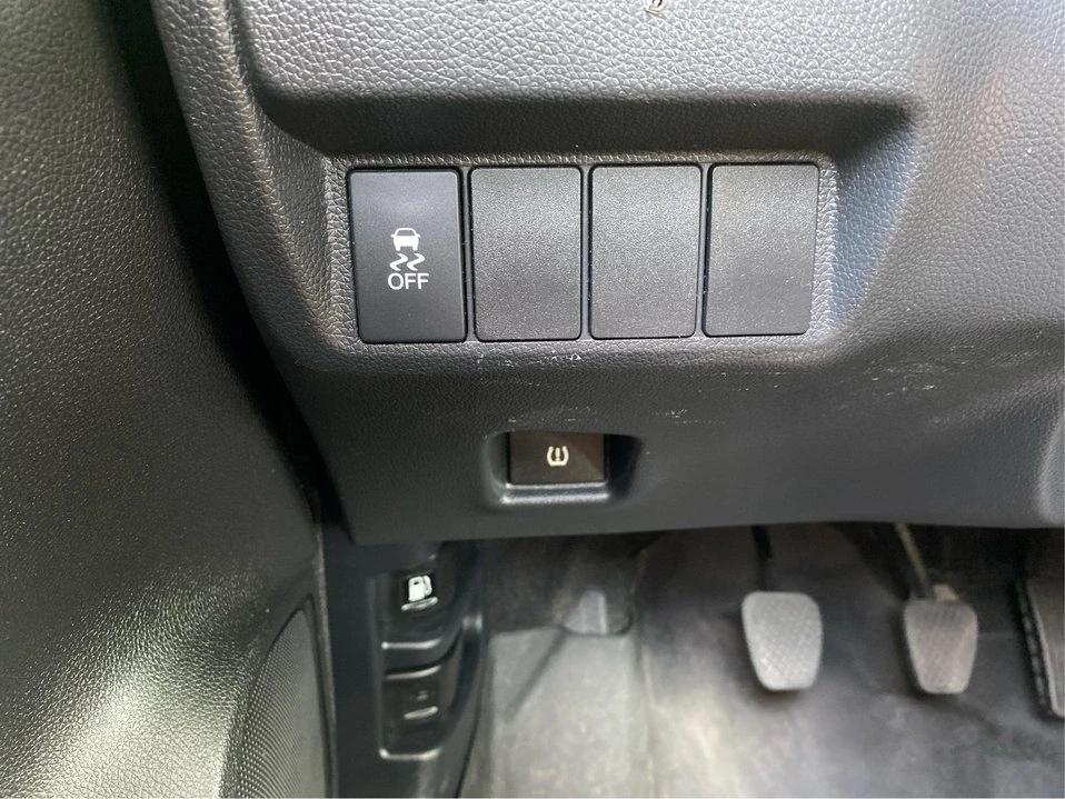 2015 Honda Fit - Image 18 of 20