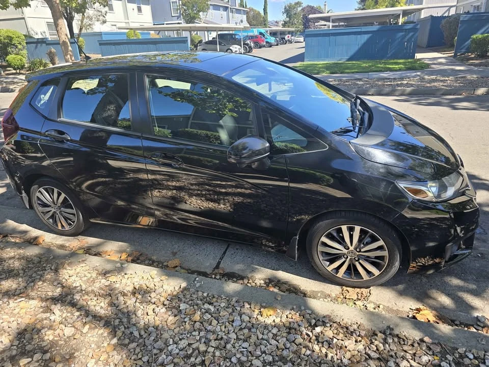 2015 Honda Fit - Image 3 of 3