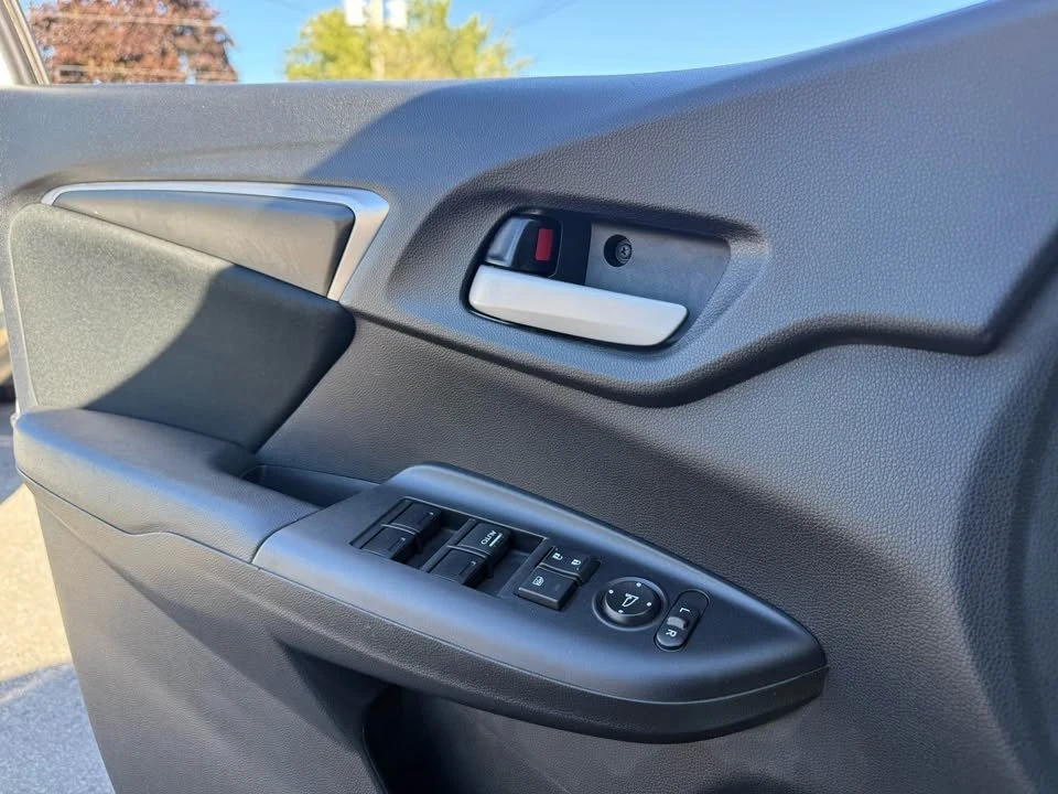 2015 Honda Fit - Image 13 of 16