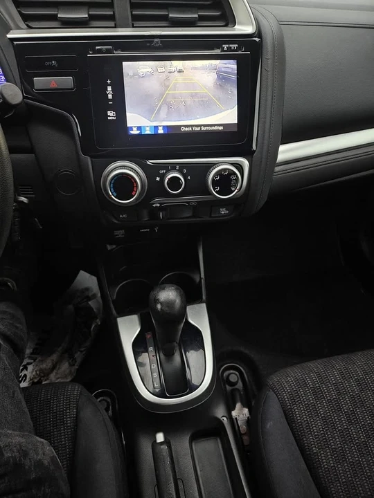 2015 Honda Fit - Image 9 of 10