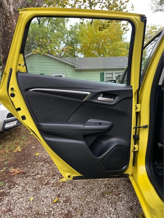 2015 Honda Fit - Image 13 of 20