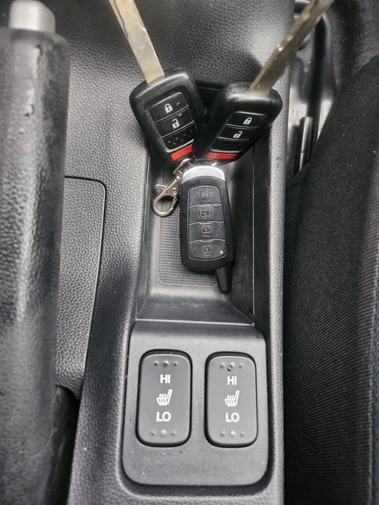 2015 Honda Fit - Image 10 of 10