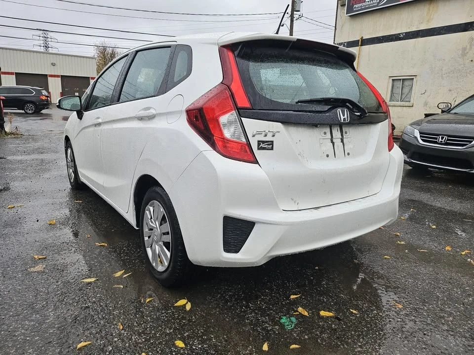 2015 Honda Fit - Image 4 of 10